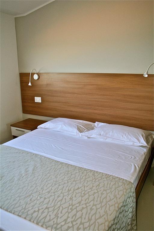 Hotel Baia Marina Cupra Marittima Ruang foto