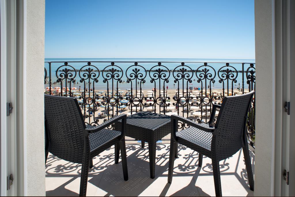 Hotel Baia Marina Cupra Marittima Bagian luar foto